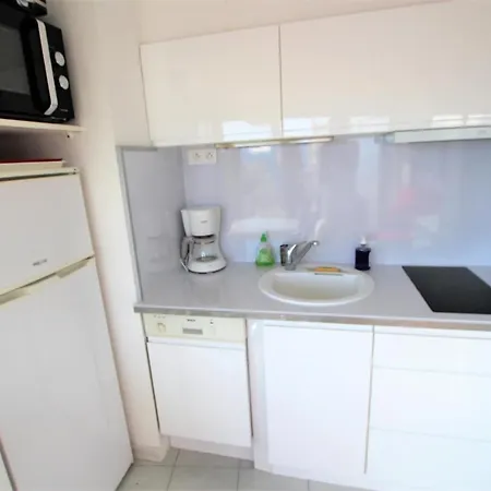 Appartement Last Floor With Terrace And Clear View On The Sea *