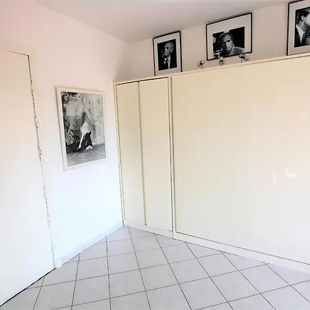 Last Floor With Terrace And Clear View On The Sea Appartement Cannes