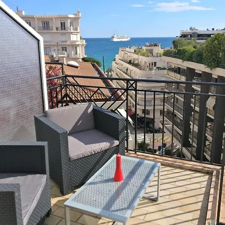 Last Floor With Terrace And Clear View On The Sea Apartment *