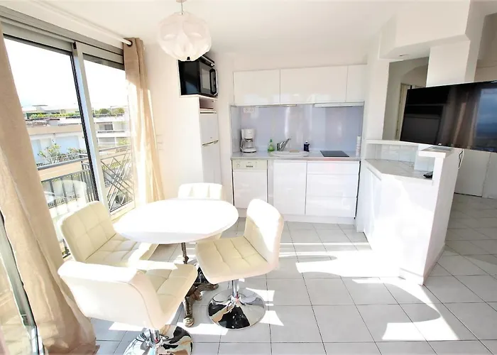 Last Floor With Terrace And Clear View On The Sea Apartamento *