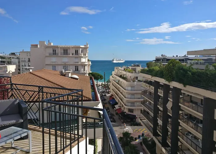 Apartamento Last Floor With Terrace And Clear View On The Sea *